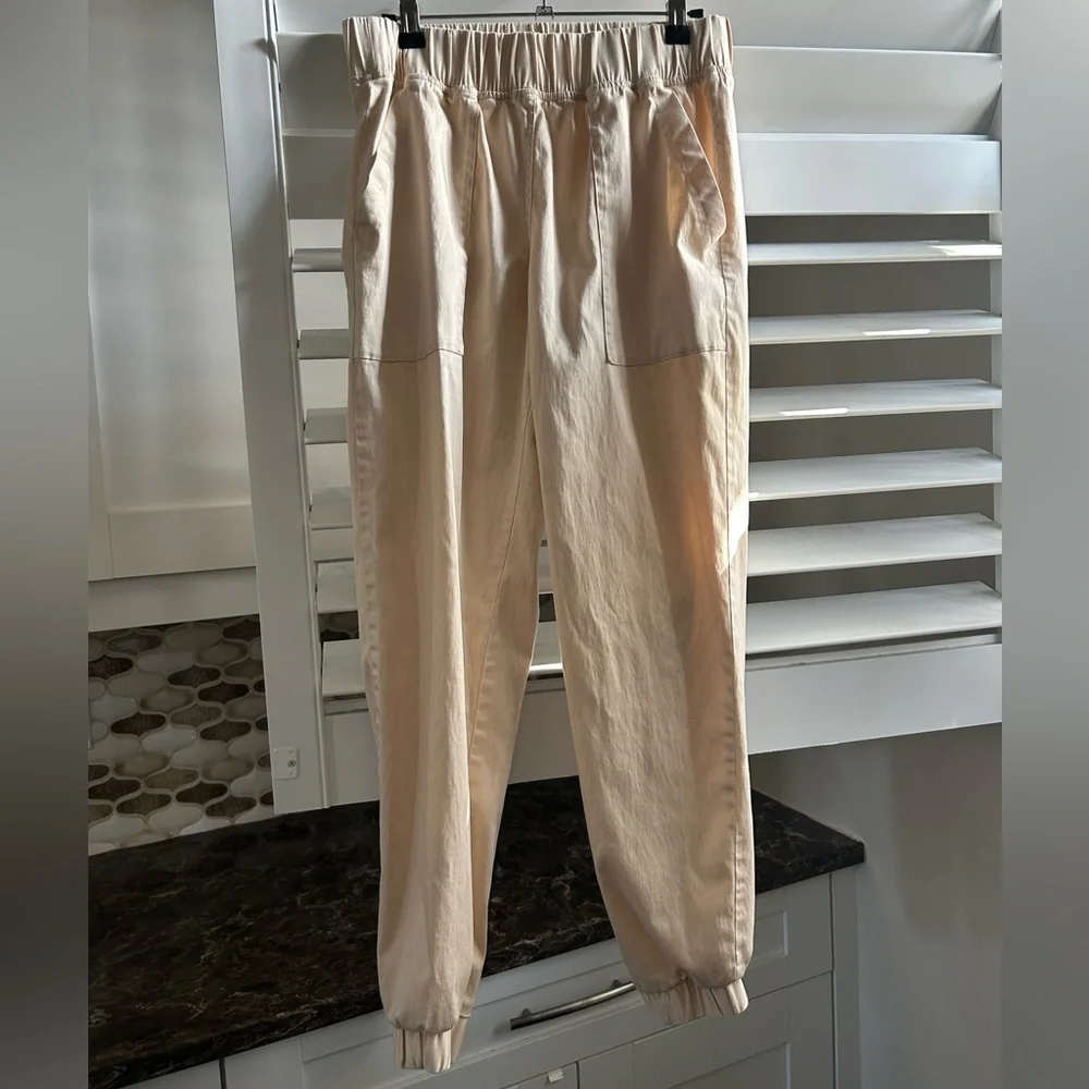 NWT Elan Cream Tencel Elastic Waist Cargo Jogger Pants Size Small